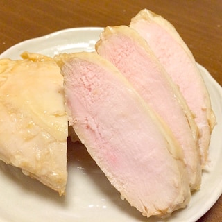 胸肉でもしっとり柔らか＊青じそドレッシングの蒸し鶏